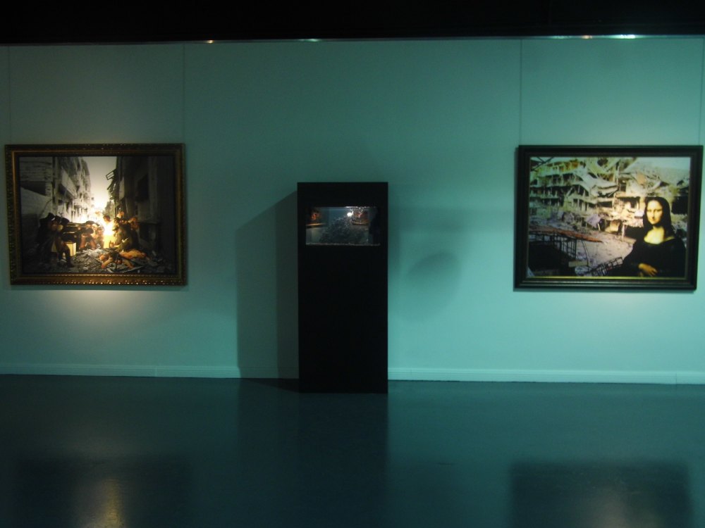 'Aquarium' installtion between 'Francisco Goya' & 'Mona lisa'  from 'Syrian Museum' section.