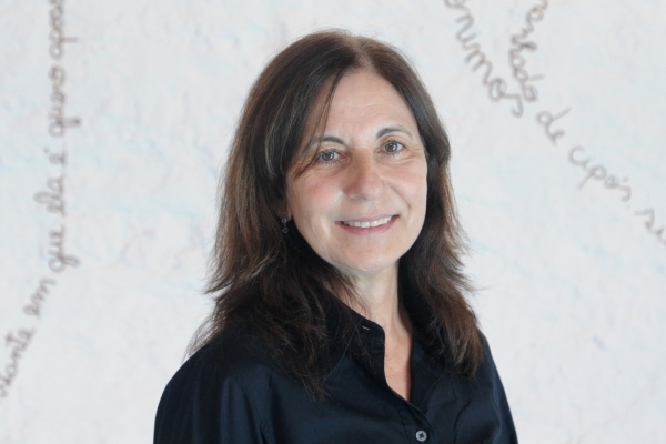 Artist Shirley Paes Leme