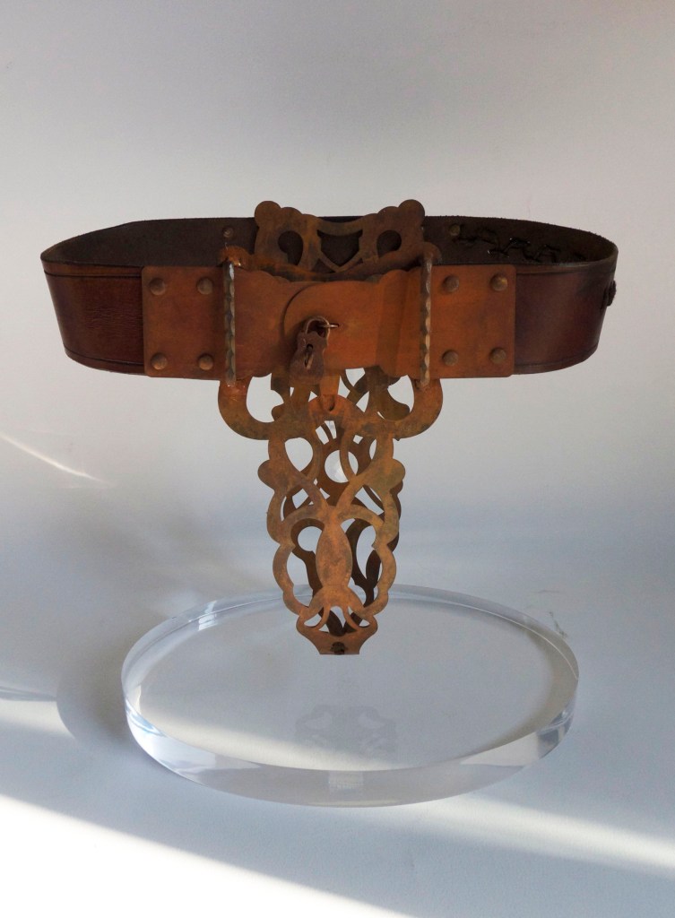 Lara Baladi,El Horeya Gayya Labod (Freedom is C,2013,33X36 cm.,Courtesy of Gallery Isabelle van den Eynde