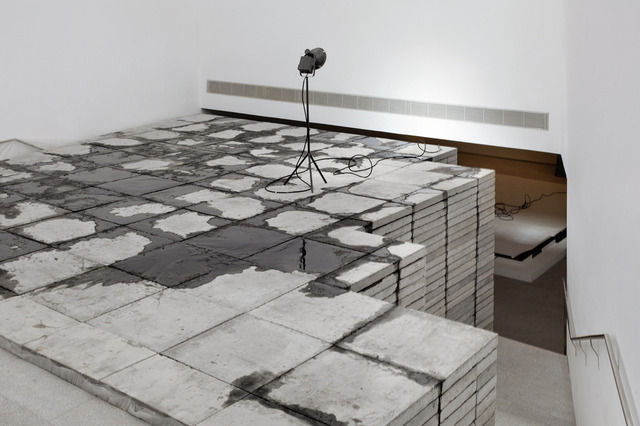 installation by HE AN 'Wind Light as a Thief​'